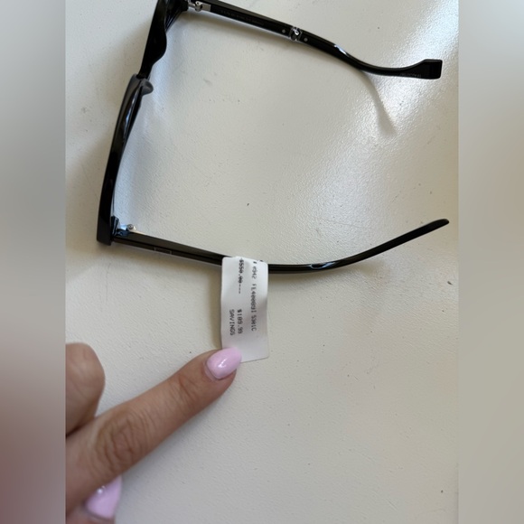 Fendi Black Rectangular Sunglasses - Picture 5 of 5